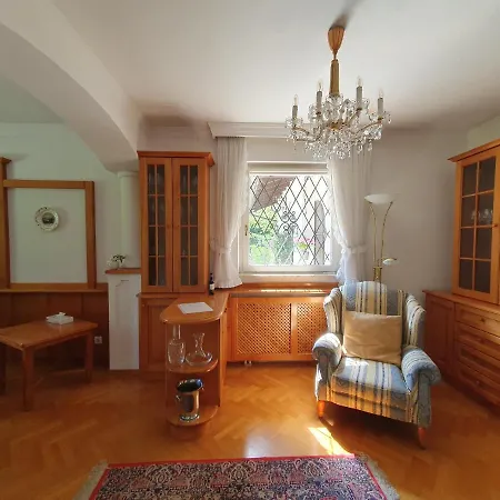 Ferienhaus Klarahoh Holiday home Eichgraben