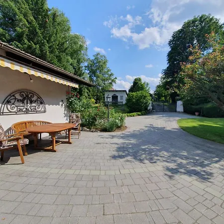 Ferienhaus Klarahoh Holiday home Eichgraben